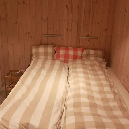 Holiday home Fjelltun *