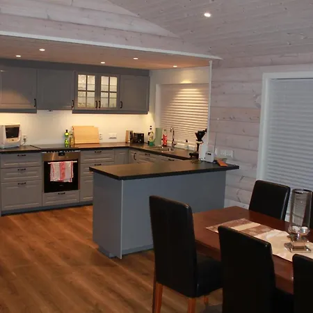 Fjelltun Holiday home *